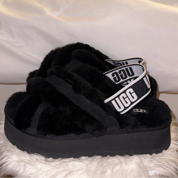 NEW Ugg Disco Cross Slide - Picture 1 of 5